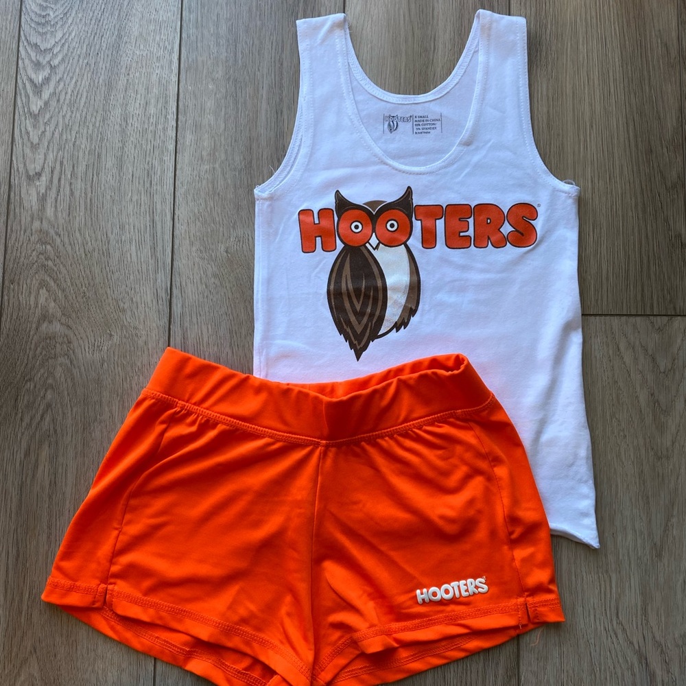 Genuine Hooter’s Girl Uniform Set